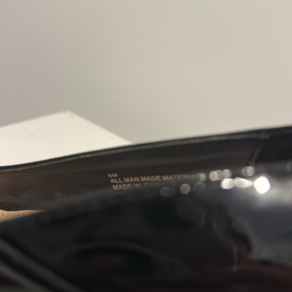 New Rialto Freda wedged shoes patented faux leather size 8, fits 7.5 - Picture 6 of 7